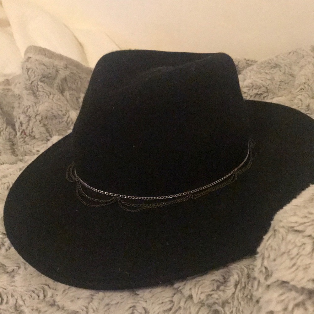 Hat - Picture 2 of 6